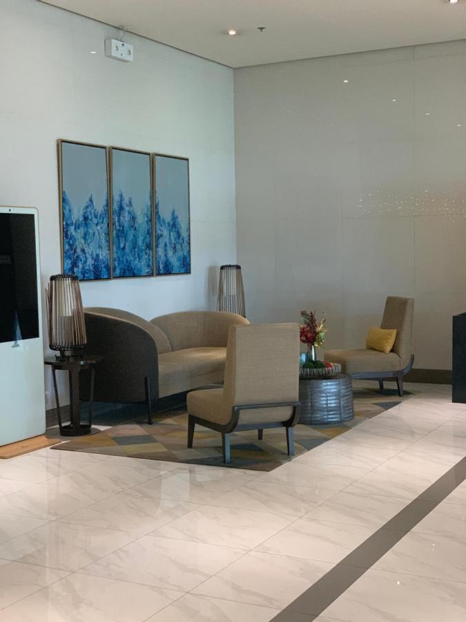 باساي 81 Newport Boulevard Cluster 4 - 8F Across Naia Airport, Terminal 3 المظهر الخارجي الصورة