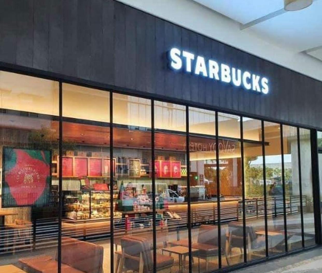 باساي 81 Newport Boulevard Cluster 4 - 8F Across Naia Airport, Terminal 3 المظهر الخارجي الصورة