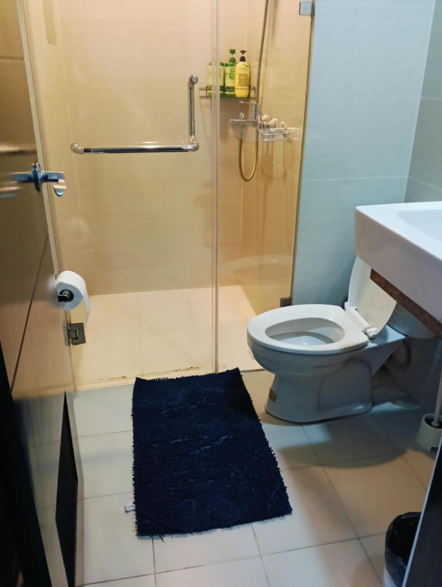 باساي 81 Newport Boulevard Cluster 4 - 8F Across Naia Airport, Terminal 3 المظهر الخارجي الصورة